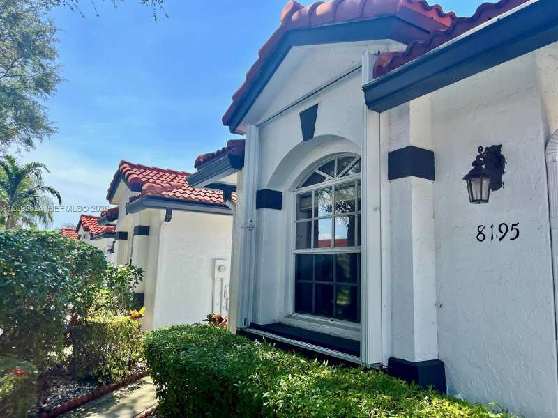 8195 Via Bella, Boca Raton FL 33496