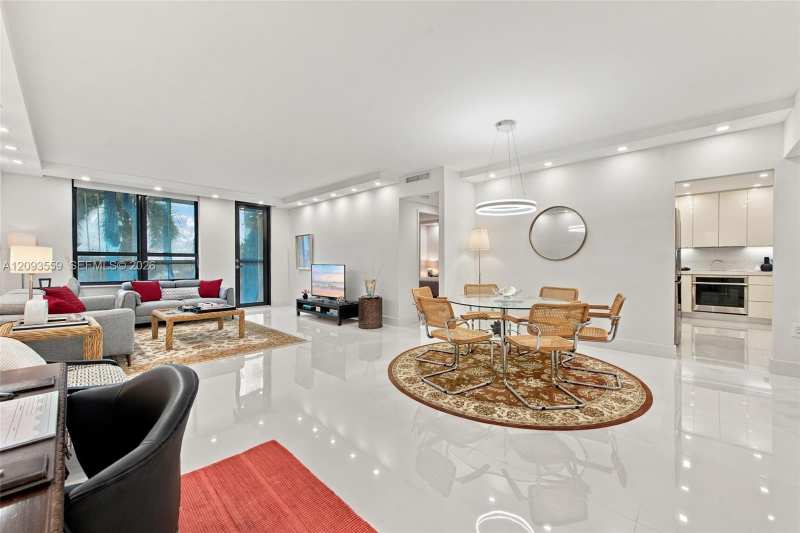 10185 Collins Ave # 506, Bal Harbour FL 33154