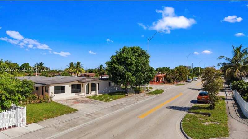 191 SE 6th Ave, Hialeah FL 33010