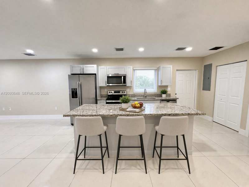 1770 NW 55th St # 1770, Miami FL 33142