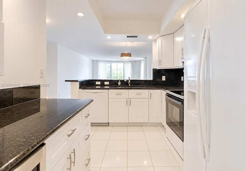 3581 S Ocean Blvd # 2D, South Palm Beach FL 33480