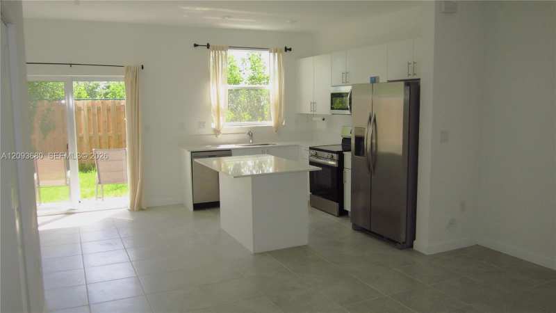 1501 SE 27th Rd # 1501, Homestead FL 33035