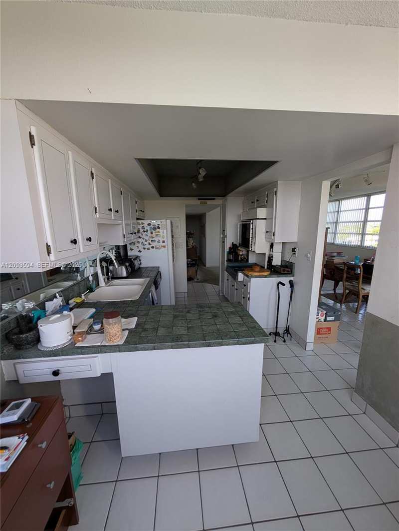 11930 N Bayshore Dr # 502, North Miami FL 33181
