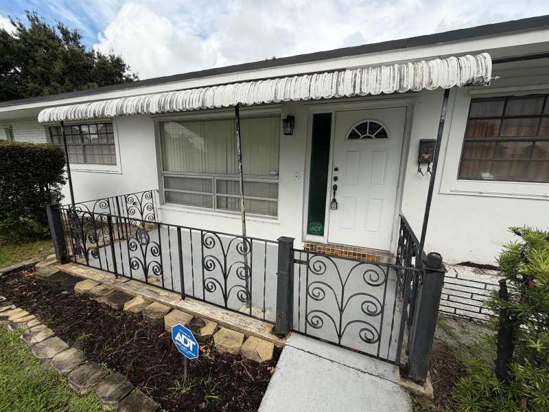 717 SW 2ND Terrace, Dania Beach FL 33004