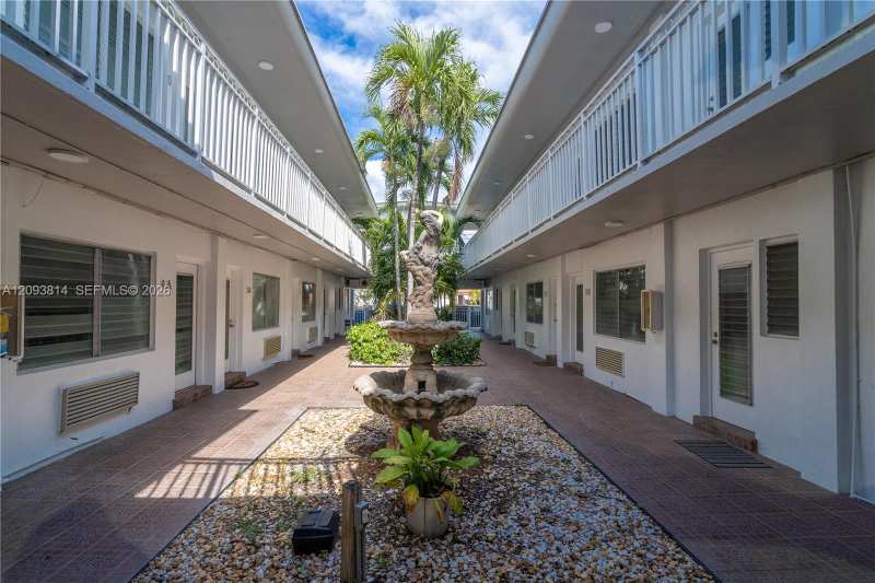 7640 Carlyle Ave # 10B, Miami Beach FL 33141