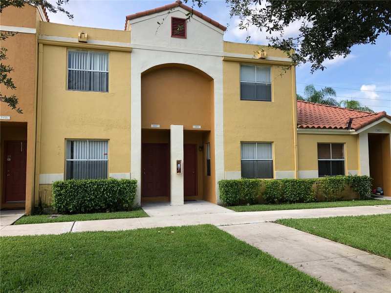 3817 NW 90th Avenue, Sunrise FL 33351