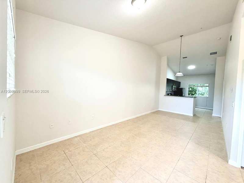 3423 W 80th St # 204, Hialeah FL 33018