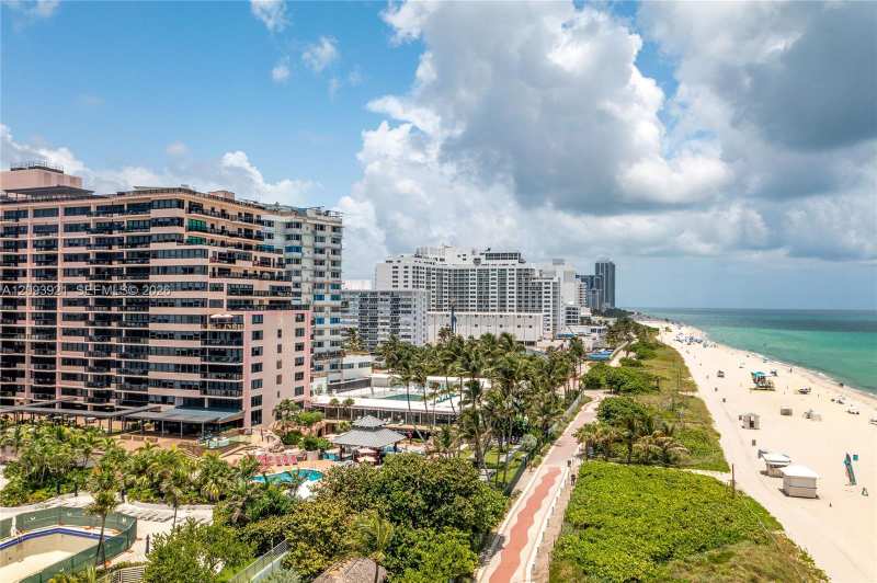5225 Collins Ave # 1114, Miami Beach FL 33140