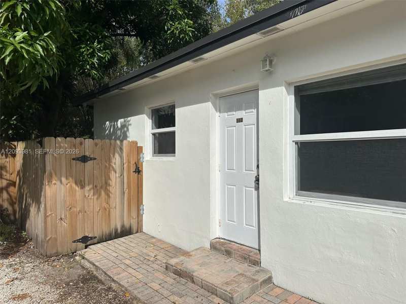 565 NE 65th St # 2, Miami FL 33138