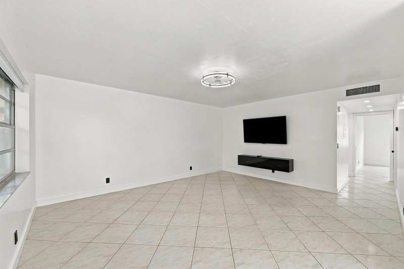 541 BURGUNDY L # 541, Delray Beach FL 33484