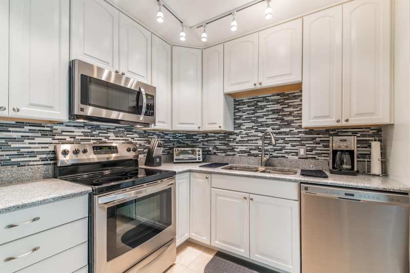 717 7TH Lane, Palm Beach Gardens FL 33418