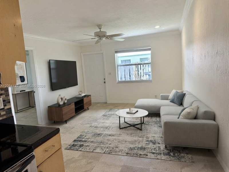 720 NE 13th Ct # 3, Fort Lauderdale FL 33304