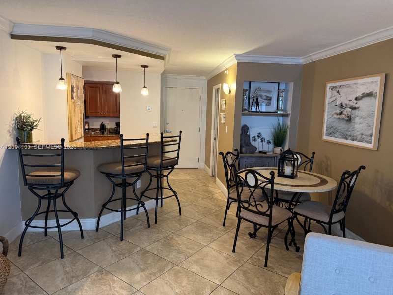 6917 Collins Ave # 506, Miami Beach FL 33141