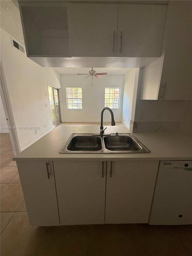 18310 NW 68th Ave # F, Hialeah FL 33015