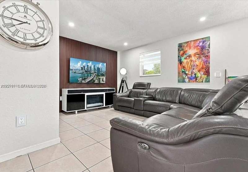 13617 SW 264th Ter, Homestead FL 33032