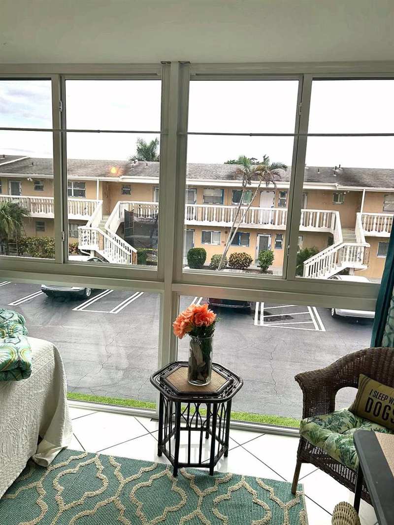 2131 NE 1st Court NE # 204, Boynton Beach FL 33435