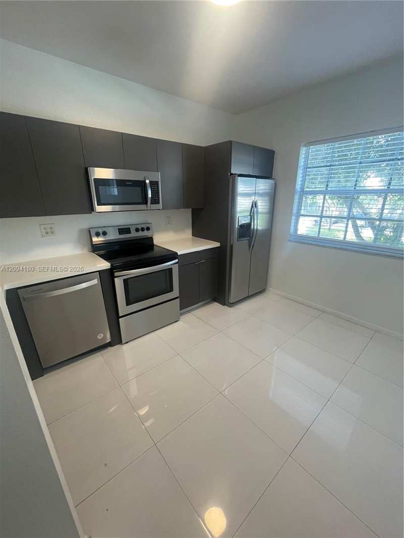 5600 NW 114th Pl # 202, Doral FL 33178