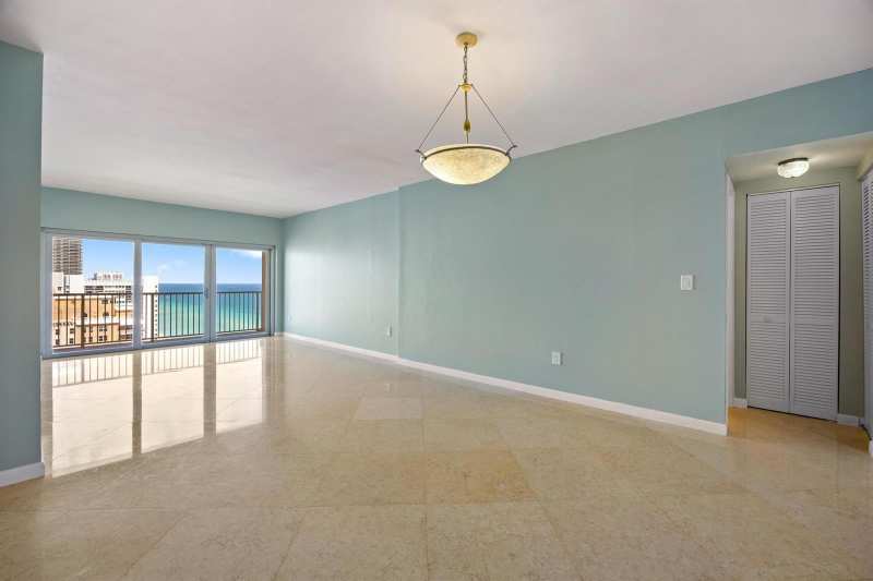 1950 S OCEAN Drive, Hallandale Beach FL 33009