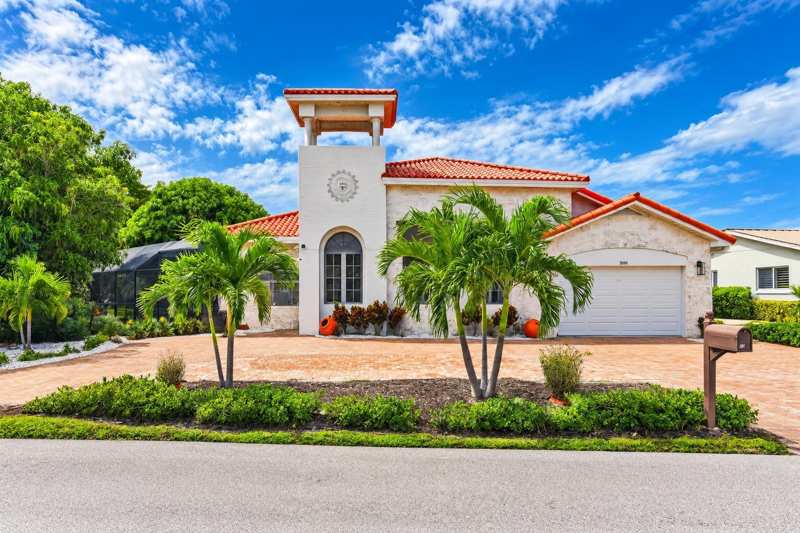 3901 NE 23RD Terrace, Lighthouse Point FL 33064