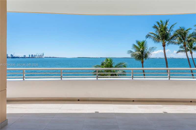 808 Brickell Key Dr # 304, Miami FL 33131