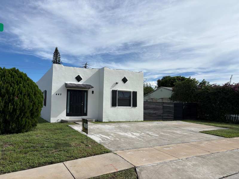 445 Maddock Street, West Palm Beach FL 33405