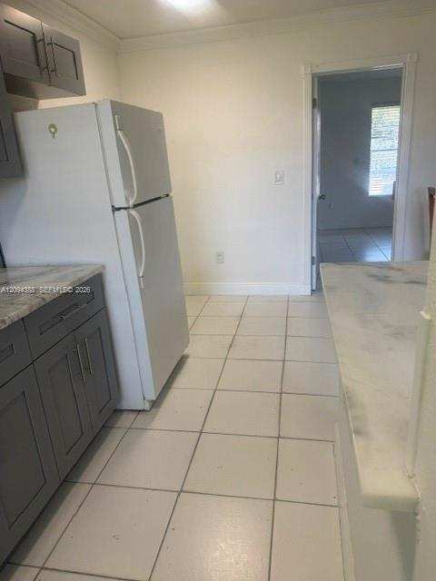 TROPICAL PARK CONDO