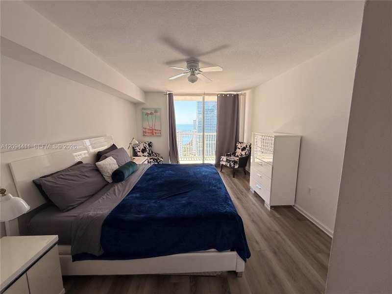 1200 Brickell Bay Dr # 3621, Miami FL 33131