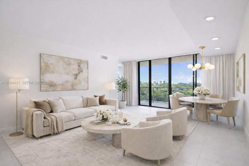 20281 E Country Club Dr # 403, Aventura FL 33180
