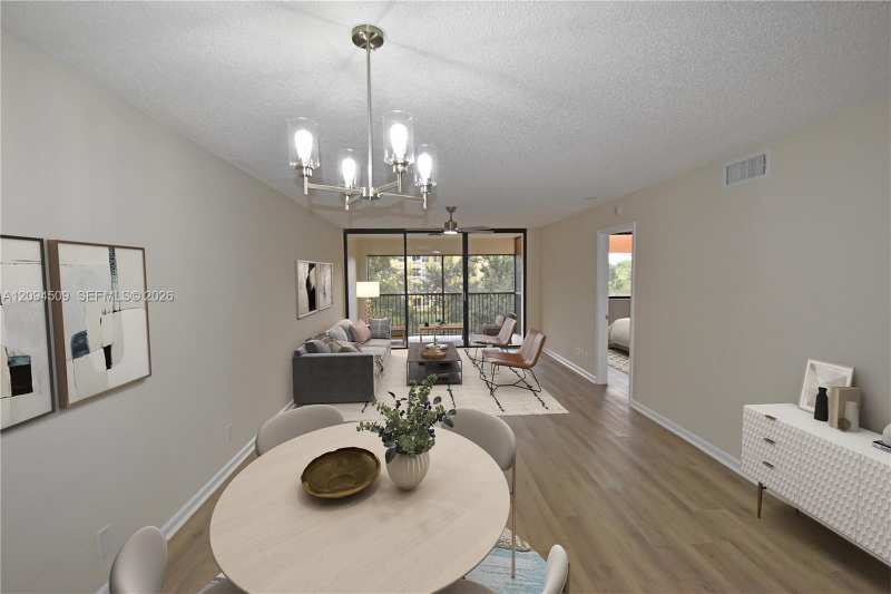 8592 W Sunrise Blvd # 303, Plantation FL 33322