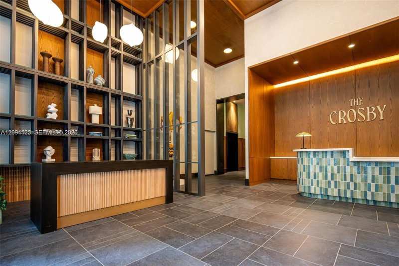 11 NE 6th St # 706, Miami FL 33132