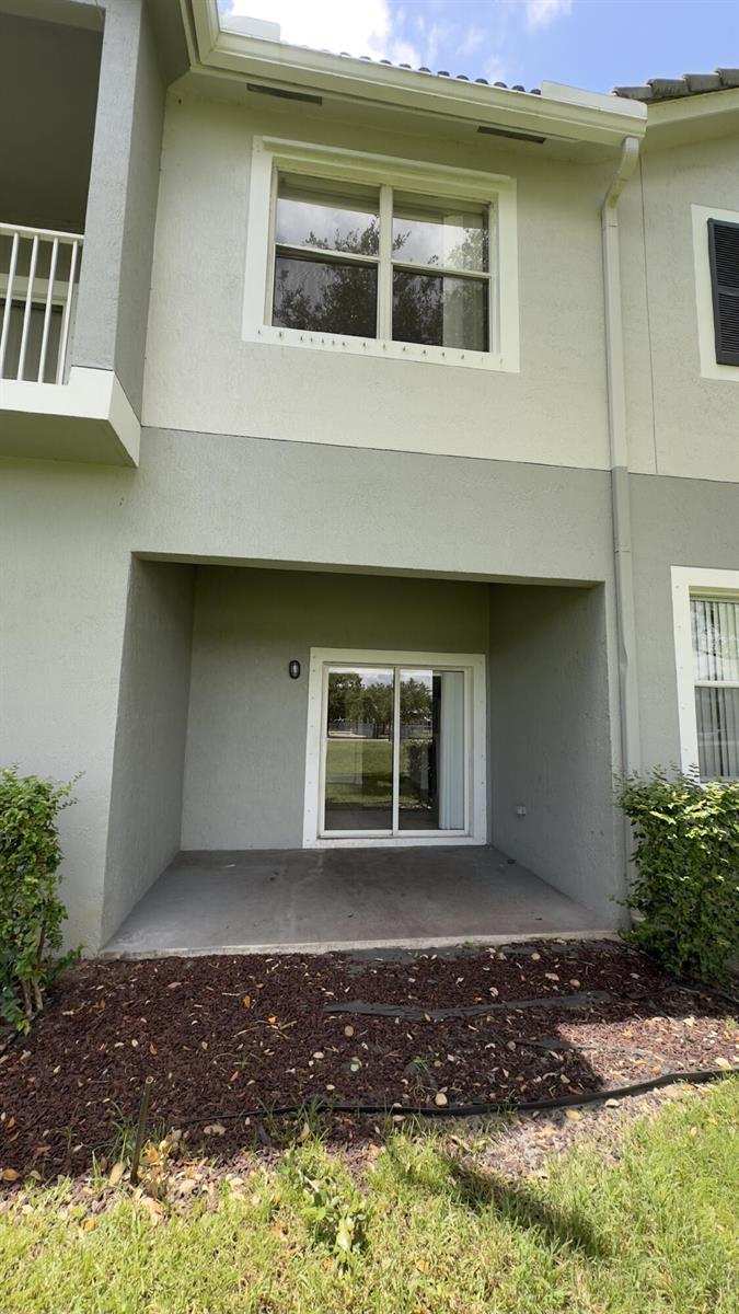 3042 GRANDIFLORA Drive, FL 33467