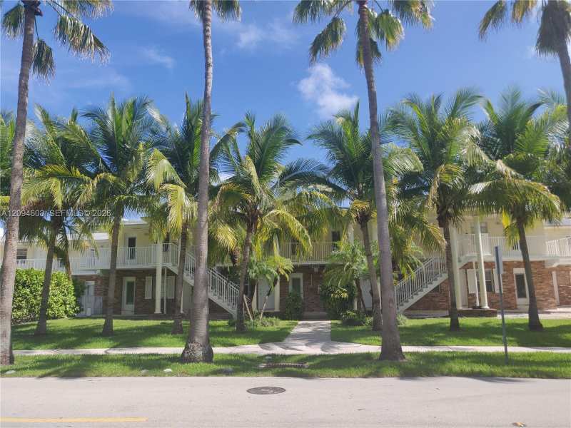 100 N Sunrise Dr # 28, Key Biscayne FL 33149