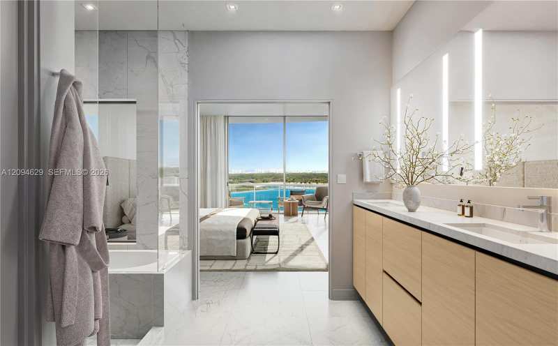 2411 Laguna Cr # 907, Miami FL 33181