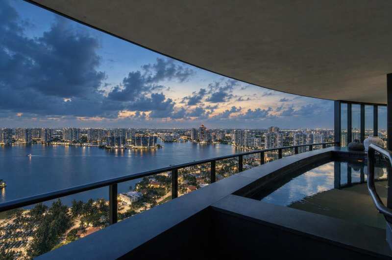 18555 Collins Avenue # 3303, Sunny Isles Beach FL 33160