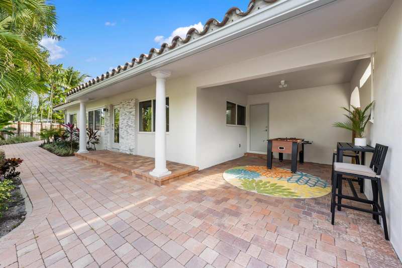1764 NE 16TH Street, Fort Lauderdale FL 33304