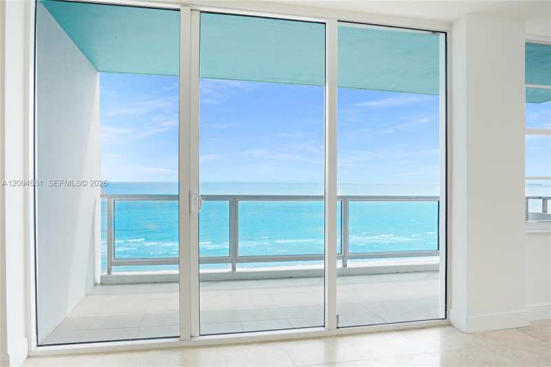 5101 Collins Ave # 11H, Miami Beach FL 33140