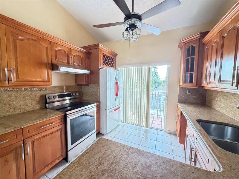 7540 W 20th Ave # 201, Hialeah FL 33016