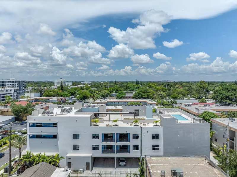 2201 Polk St # 204, Hollywood FL 33020