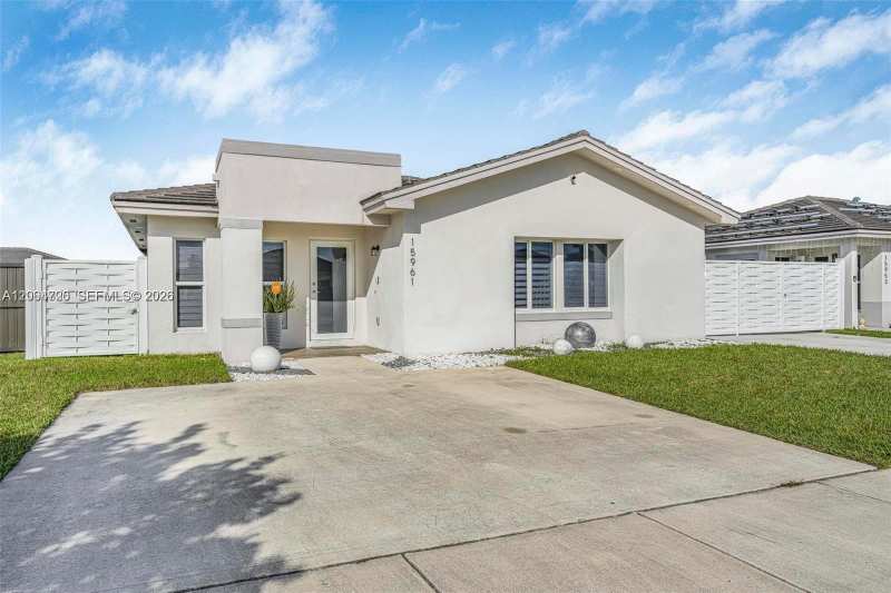 15961 SW 307th Ter, Homestead FL 33033