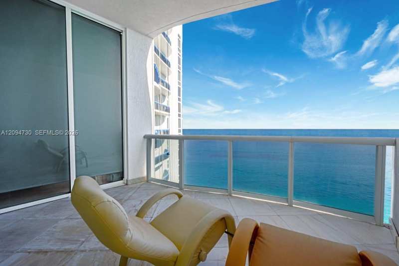 16001 Collins Ave # 3806, Sunny Isles Beach FL 33160