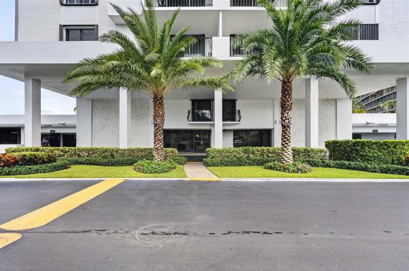 1200 Marine Way E # 803B, North Palm Beach FL 33408