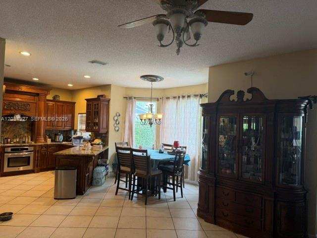 1021 NW 185th Ave, Pembroke Pines FL 33029