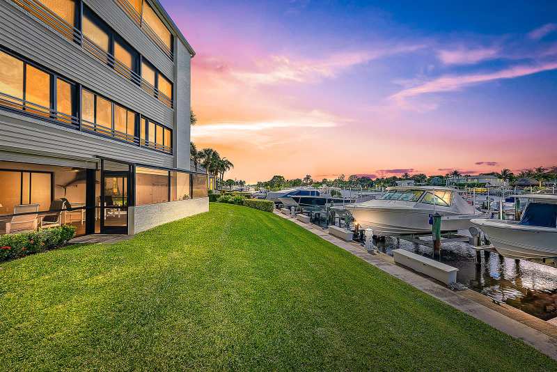 513 Oak Harbour Drive, Juno Beach FL 33408