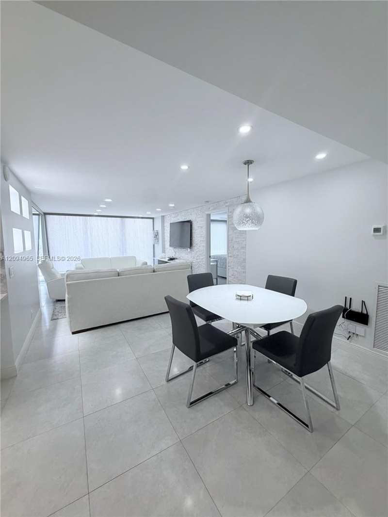 531 N Ocean Blvd # 404, Pompano Beach FL 33062