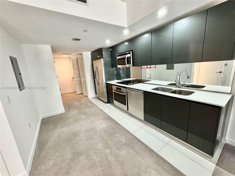 31 SE 6th St # 903, Miami FL 33131