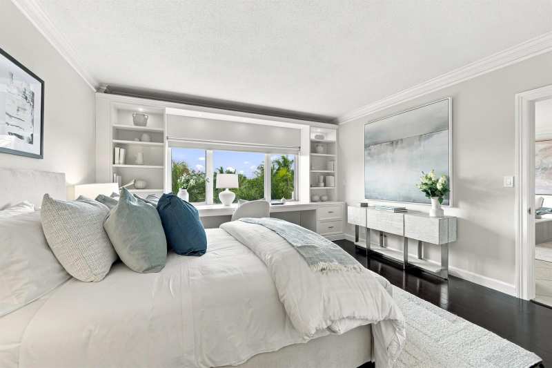 250 Bradley Place # 504, Palm Beach FL 33480