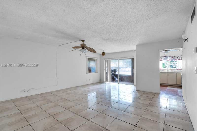 4047 NW 16th St # 107, Lauderhill FL 33313