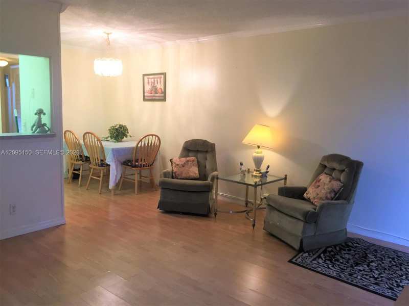 107 Canterbury E # 107, West Palm Beach FL 33417