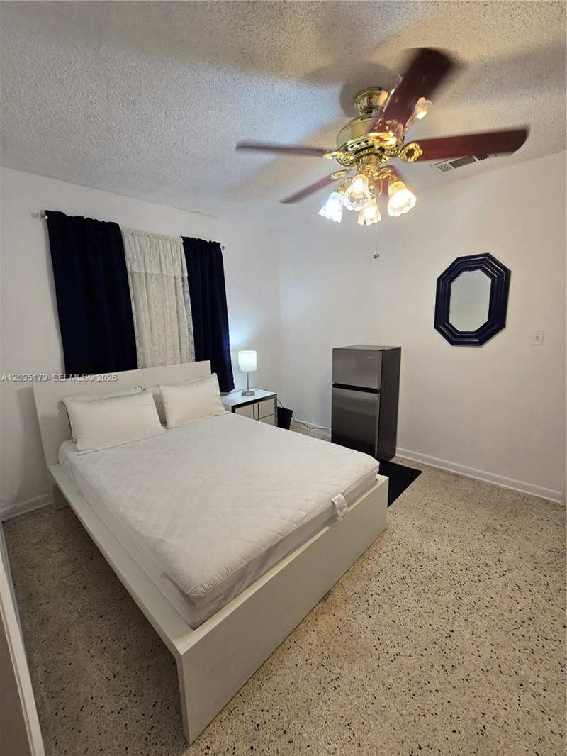 479 E 15th St # 1, Hialeah FL 33010