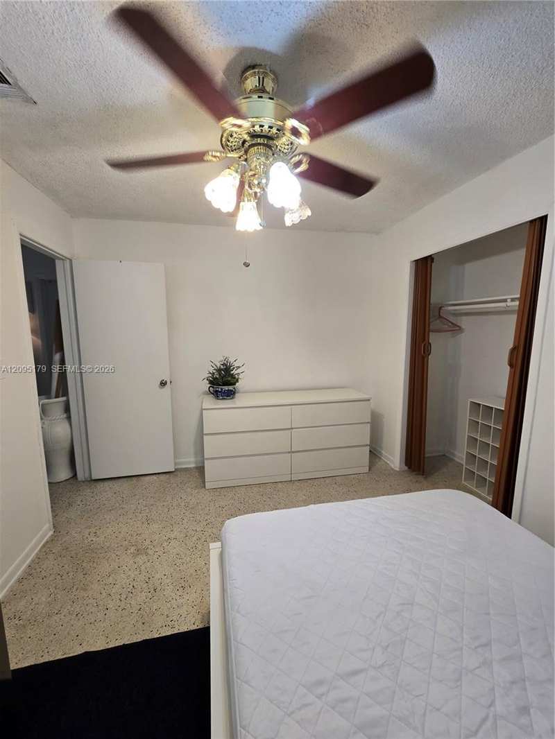 479 E 15th St # 1, Hialeah FL 33010